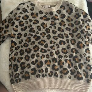 Leopard print women’s crewneck sweater